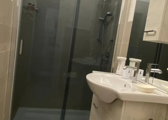 Quarto em Acomodações Particulares Camelia's House