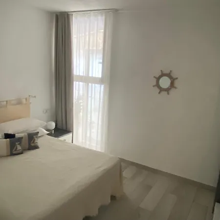 Camelia's House ホームステイ オルビア